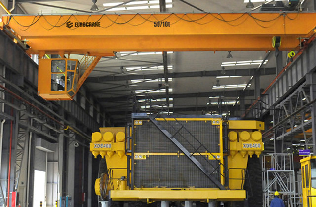 What is the service life of an overhead crane? How long is the periodic inspection period for an overhead crane?