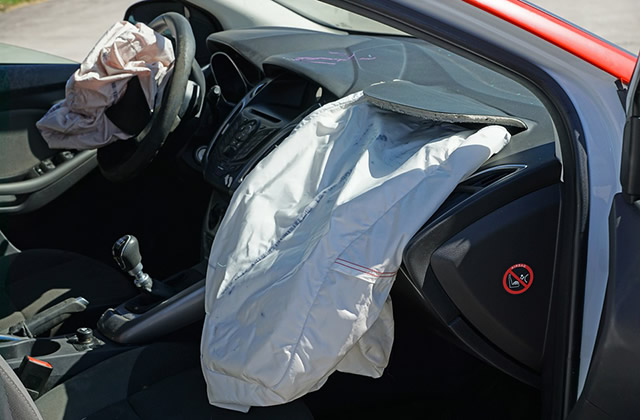 Will the airbag be scrapped if it pops up? Can a car airbag be repaired if it pops up? 